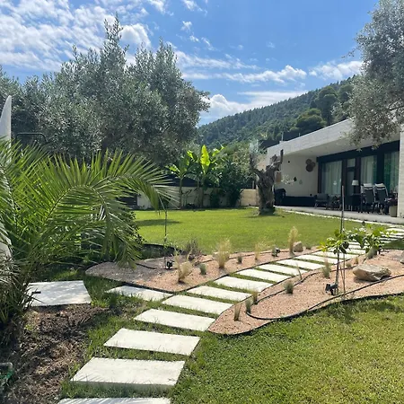 Krum's Little Secret Villa